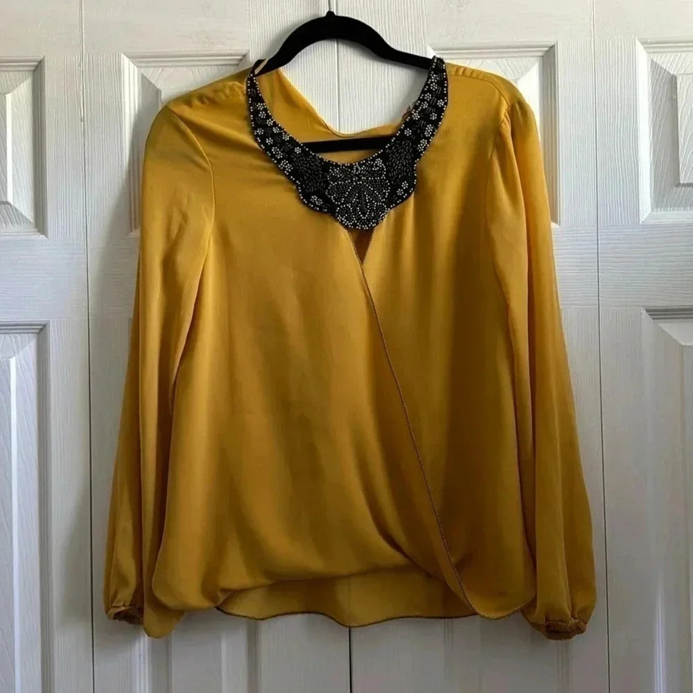 Chelsea and Violet Mustard Yellow Draped Collar Necklace Top size XS
